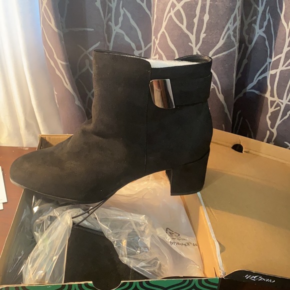 Boots - Picture 2 of 2